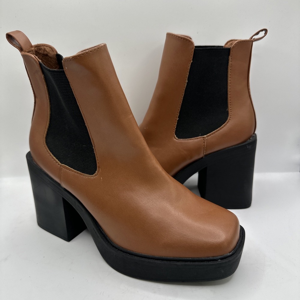 NWT MIA Burnap Heeled Chelsea Ankle Y2K Platform Boot Cognac Brown Leather 6.5‎